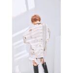 Toman Instagram - TOMAN COLLECTION 23 👖 ・ﾀﾞﾒｰｼﾞﾆｯﾄ color : ⚪️ｸﾞﾚｰｼﾞｭ / 🔵ﾌﾞﾙｰ size : FREE ¥ 7,000 +tax - 4/8(土) 14:00-16:00 限定 新宿ルミネエスト 店頭販売会 ∟ とまんが接客いたします 4/9(日)〜 ZOZOTOWNにて販売開始予定