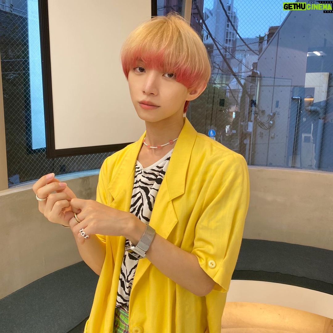 Toman - 1K Likes - .
そういえばここでは言うてなかったけれど
今月の14日に29歳になりました(時差)
これからも変わらぬサポートをよろしくお願いします💚
ってことでイメチェンしました!!!
とってもKAWAI〜!
ice 桃ちゃん 毎度ARIGATO〜^^