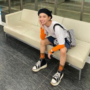 Toman Instagram - .
セラミック治療が終了しました〜！！

時間がかかってしまっていた治療も
渋谷宇田川デンタルクリニックさんに
お世話になるようになってから
一ヶ月というスピード感で終了

治療途中でのクリニックの変更だったのですが
親身になって話を聞いてくださり、ご対応頂き
感謝の思いでいっぱいです😭🙏🏻。

岡崎先生もスタッフの皆様、お店の雰囲気も
澄んでいて、気持ちの良いクリニック🌁

(渋谷PARCOの真後ろがクリニックなので
施術前後に渋パルでお買い物できるのも個人的に幸ですㅋㅋㅎㅎ)

これからもメンテナンスでお世話になります！

歯のお悩みがある方はぜひ
渋谷宇田川デンタルクリニックさんへ🏃🏻🏃🏻🏃🏻

🦷 : @shibuuda_dental 

#歯が綺麗になってくれて自信アップ
#写真は伊東歌詞太郎さんとのラジオの日

メンズリゼさんで脱毛もして頂いたので
29歳直前のとまちょ仕上がってます＾＾

🧖🏻‍♂️ : @mensrizeclinic
🧖🏻 : @rizeclinic