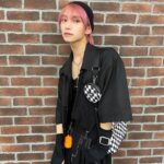 Toman Instagram - . An increasingly hot day in black style 🥶⚫️ . バッグとアームカバーは #basiccotton トップスは中も外も #escstudio パンツはむかーし中国のサイトで購入🐼 . . #4年ぶりにAppleWatch充電した #古すぎて新しくしたいがまだ使えそう #FGOという私が重課金しているゲームの #最推しが最強になった