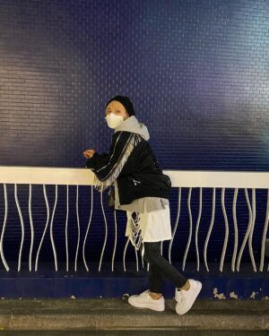 Toman Instagram - .
冬来たる、私幸せ

🧥 #acuodbychanu 
👟 #peaceminusone #nike