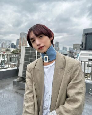 Toman Instagram - .

お次に入る作品仕様の髪になりました

ももちゃん、だいきくんいつも有難う🤝🏻

ポケモンSVは剣盾ぶりにランクマも頑張るんだ！
可愛い子たち引き連れてたたきやす！！！
