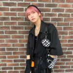 Toman Instagram - . An increasingly hot day in black style 🥶⚫️ . バッグとアームカバーは #basiccotton トップスは中も外も #escstudio パンツはむかーし中国のサイトで購入🐼 . . #4年ぶりにAppleWatch充電した #古すぎて新しくしたいがまだ使えそう #FGOという私が重課金しているゲームの #最推しが最強になった