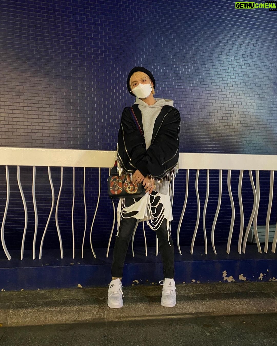 Toman - 850 Likes - .
冬来たる、私幸せ
🧥 #acuodbychanu
👟 #peaceminusone #nike
