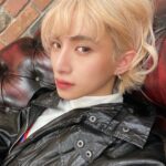 Toman Instagram - . 久しぶりにくるくるに🧑🏼‍🦱🌀 2枚目のタイトルは 『マネージャーさんに寝てるところ盗撮された』 #本当は起きてるし自分で撮っています _ 歯の治療も進んでいて今は奥歯が次々と セラミックになってきています！ 前歯も綺麗になるまでもう少し頑張るぞ💪🏻 @ys.dentalcure 🦷 @shika_119