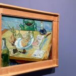 Toman Instagram - 昨日はゴッホに会いにSOMPO美術館へ どの作品を目の前にしても 作者が描いている風景を感じて 作者の背中越しに作品を見ている感覚になる 勝手な想像にしか過ぎないけれど その時の感情、周りの景色、香りを感じて 自分の中で自分だけの解釈をする事も 美術館で静かに流れる時間の中で 作者と作品との対面に心が震える たくさんの芸術に出会える秋が好きだ。 #ゴッホと静物画伝統から革新へ