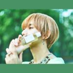 Toman Instagram - プロデュースコスメ" I'MI "第2弾！ ヘアオイル現在では販売中です( ◠‿◠ ) ・洗髪後タオルドライの後に着けてドライヤーでケア ・朝起きてヘアセットとしても簡単にまとまるセット兼ケアに 是非ご利用ください🛀！ (特にヘアカラー後のダメージやカラー持続におすすめです) 〰️〰️〰️ みなさまからのご購入・届いたメッセージ 温かい気持ちで受け取らせて頂いております❤️‍🔥 ありがとうございます！！ 今月の23日(日) 16:00〜 都内某所 ご購入者さまがどなたでも参加できる サイン会＋撮影会もございます！！ こちらで是非お話ししましょう( ◠‿◠ ) お待ちしております🪼