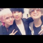 Toman Instagram - 色褪せない9年たちつてと。 会うと何も変わらない9年 愛愛しい ・ (・・良い写真なのに光入って悔しい)