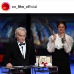 Tomasz Organek Instagram - Rozpiera mnie na myśl, że wziąłem w tym filmie udział. Gratulacje wszystkim twórcom: Jerzemu, Ewie, Michałowi, Mateuszowi, Isabel, Lorenzo, Pawłowi, Kasi i Sandrze, która mi molto pomagała na planie. Oraz osiołkom.❤️ EO z Prix du Jury @festivaldecannes. #jerzyskolimowski #ewapiaskowska #michaldymek #mateuszkościukiewicz #isabelhuppert #lorenzozurzolo #pawełmykietyn #kasialewińska #sandradrzymalska #eo #osiołki #cannes2022