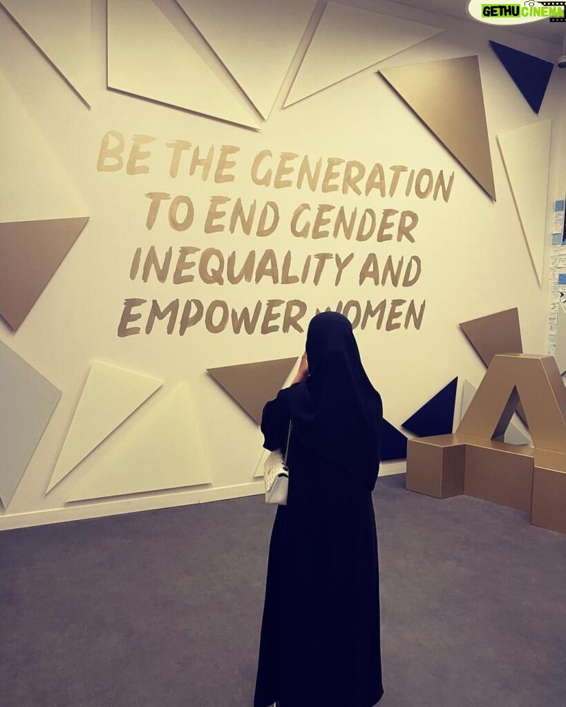 Tomasz Organek Instagram - WOMEN’S PAVILION o emancypacji kobiet w Zjednoczonych Emiratach Arabskich to jest sztos 🙌 Wygląda świetnie, ale tak super świetnie to znowu nie jest. #humanrights Expo City Dubai