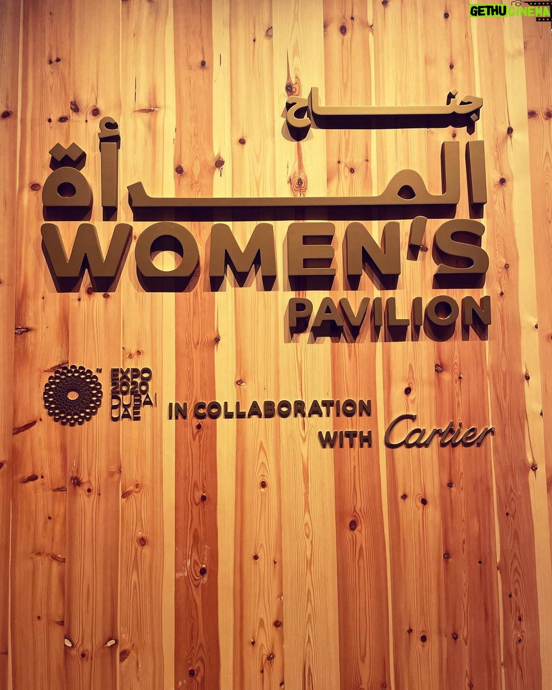 Tomasz Organek Instagram - WOMEN’S PAVILION o emancypacji kobiet w Zjednoczonych Emiratach Arabskich to jest sztos 🙌 Wygląda świetnie, ale tak super świetnie to znowu nie jest. #humanrights Expo City Dubai