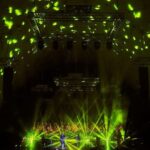 Tomasz Organek Instagram – Wczoraj w @teatr.letni w Szczecinie zagraliśmy niesamowity koncert wraz z @chor_pm_szczecin pod dyrekcją @sylwia.fm i było bosko. Dziękuję wszystkim, którzy się do tego sukcesu przyczynili i szczecińskiej publiczności. Było wspaniale. Popłakaliśmy i potańczyliśmy. I tak trzeba żyć 🤘😎

Fotografie: @leslaw_kopecki 🙌

#szczecin #teatetni #amfiteatr #organek #sylwiafabianczykmakuch #chorpm #mystic