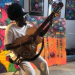 Tomaz Viana Instagram - ARTE POR TODA PARTE! 🏠: Ateliê do @tozfbc 📸: @obrundantas @digiorgiovioloes #art #artgallery #toz #grafite #musica #digiorgio #patrickvieira #patrickvieiracantor Fábrica Bhering