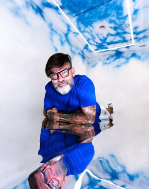 Tomaz Viana Instagram - Fotos por @roberiobraga da minha exposição, "Céu na Terra", aqui no @holariofestival, em Madrid.

Curadoria de @cammilacomdoisemes 

De 8 de setembro à 7 de outubro de 2023, na Casa de América - Sala Guayasamin - Calle Marques del Duero 2, Madri, Espanha.