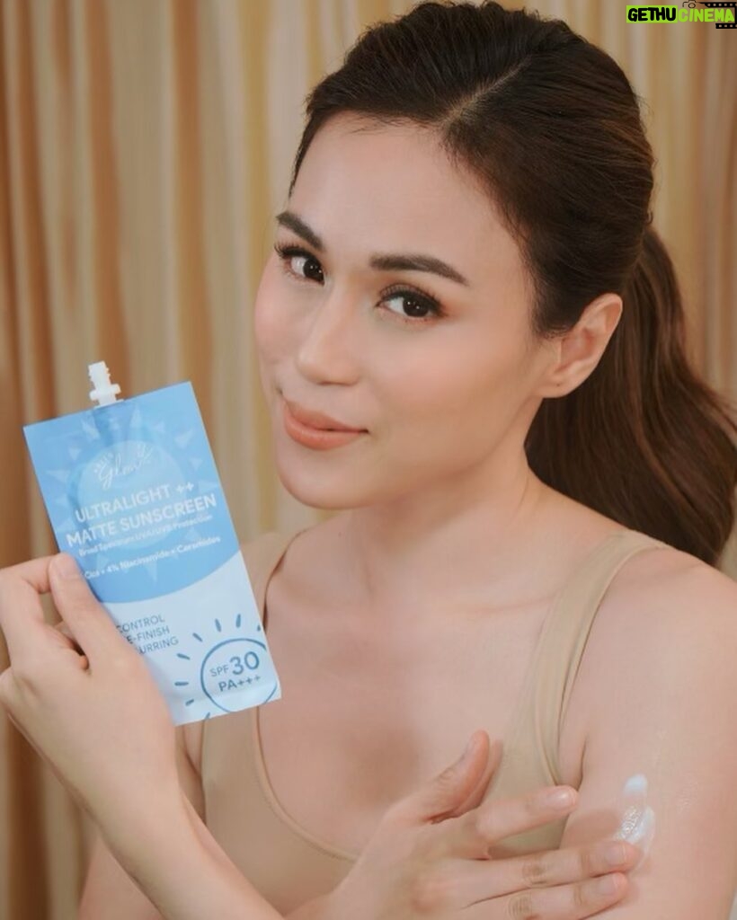 Toni Gonzaga Instagram - Never leaving home without sunscreen! I’ve got a new favorite from @helloglowofficial!   Ultralight Matte Sunscreen is certainly a must-have in your everyday skincare routine. Get the best of both worlds in one product – skincare + sun care protection! It has oil control, natural to matte finish and skin blurring – such a perfect makeup primer!   Give your skin some love! Order today via Hello Glow’s official stores nationwide!   #HelloGlowOfficial #BecauseYourSkinMatters