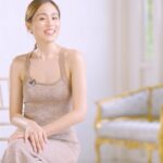 Toni Gonzaga Instagram - I’m so excited to finally unveil my brand new glow with SNAILWHITE. I choose @snailwhitephils Double Boosting Anti-Aging Serum and SNAILWHITE Gold for youthfully glowing skin💖 Give your skin two times the youthful glow boost with SNAILWHITE’s Double Boosting Anti-Aging Serum that’s packed with potent age renewing actives for the best second glow-up yet✨ #DoubleTheGlow #YouthfulGlow #GlowSisters #SecondGlowUp