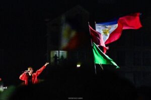 Toni Gonzaga Instagram - In the end…. Stand up for what you believe is right. Even if it means standing up…. Alone.🇵🇭 #ProudtobeFilipino