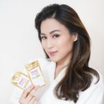Toni Gonzaga Instagram – Achieving that perfect youthful glow with @snailwhitephils’ Gold Anti-Aging Day Cream. The best thing about it? It’s an all-in-one daytime moisturizing cream that helps restore, nourish, and protect my skin all day!
If you love your skin, then it’s time you upgrade your skincare with SNAILWHITE’s anti-aging skincare line to keep you radiant and glowing as you age ✨ Add to cart now on SNAILWHITE’s official Shopee store! #TheGlowEffect #RestoreYouth