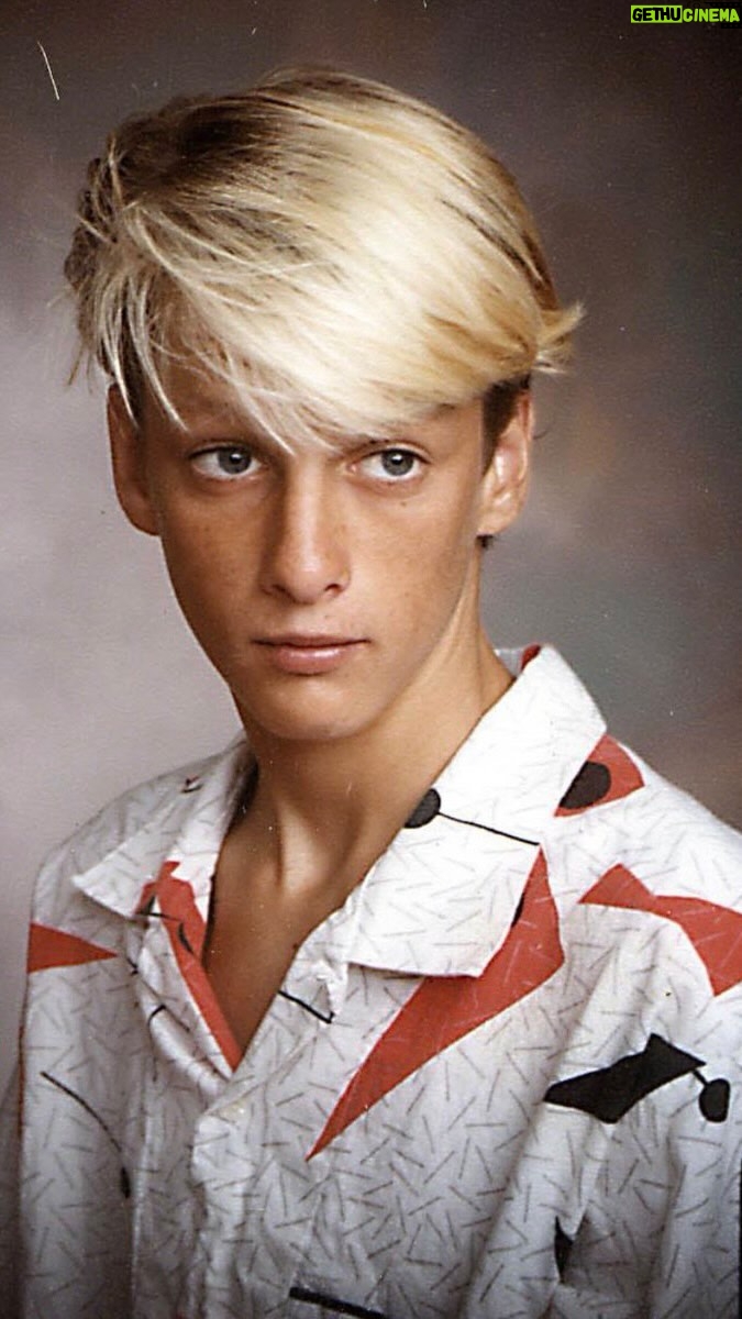 Tony Hawk Instagram - Itโs official, Tonyโs pulling up to @whenwewereyoungfest 2 action packed days of music, skateboarding, and more. See you there โน๏ธ๐ ๐
October 21 & 22 ๐ Link in @whenwewereyoungfest bio for more info