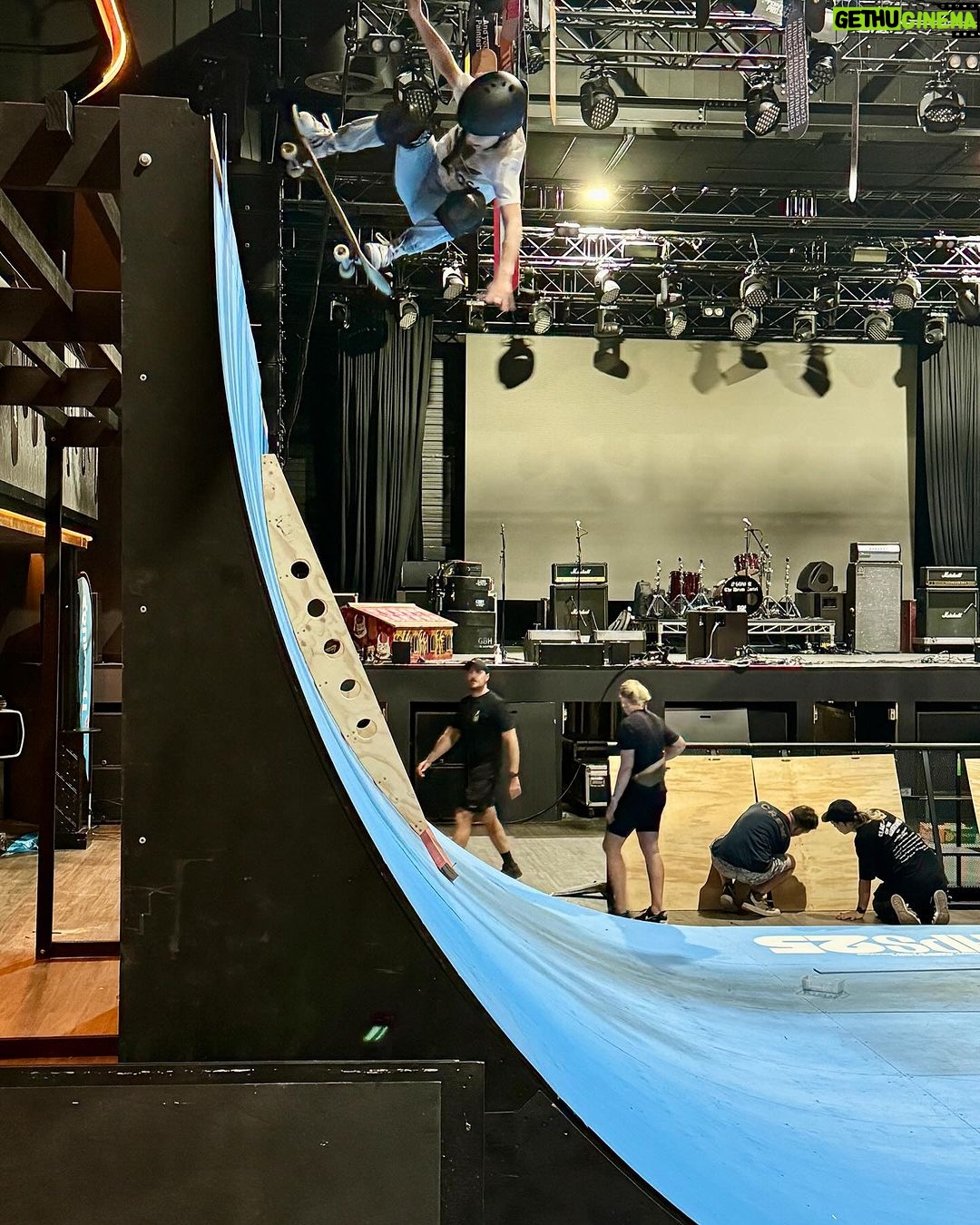 Tony Hawk Instagram - Tomorrow we celebrate 25 years of @tonyhawkthegame in the best way possible: with @birdmanthps @bodyjar_official @dzdeathrays & @alex_lahey playing songs from THPS 1-4 while we skate a custom halfpipe INSIDE the theatre. Reese and I barged the ramp build today in order to show you what fakie ollies look like โin da club.โ Thanks to all the fans of our game series for keeping the dream alive. Hoping to do more events like this in the future. #THPS25 ๐ฎ๐น๐ผ๐ธ The Fortitude Music Hall