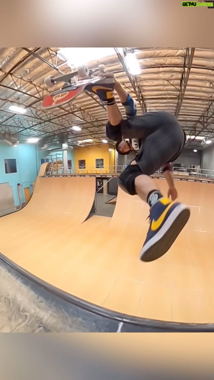 Tony Hawk Instagram - Always a pleasure getting to skate a rare session with my friend Lance. He’s still got it. And for some reason, I’m only inspired to do frontside inverts when he’s around. #grandpasfallingfromthesky 🎥: @bail.gun.gary