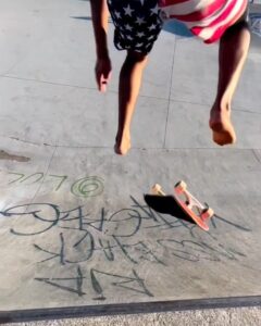 Tony Hawk Instagram - Weekend warriors: @_ryan.bean_ with a front flip varial bigger spin (?) and @ebonturnerfeet bigflippin’ barefoot and fancy free 🎥: @brendanbikes /