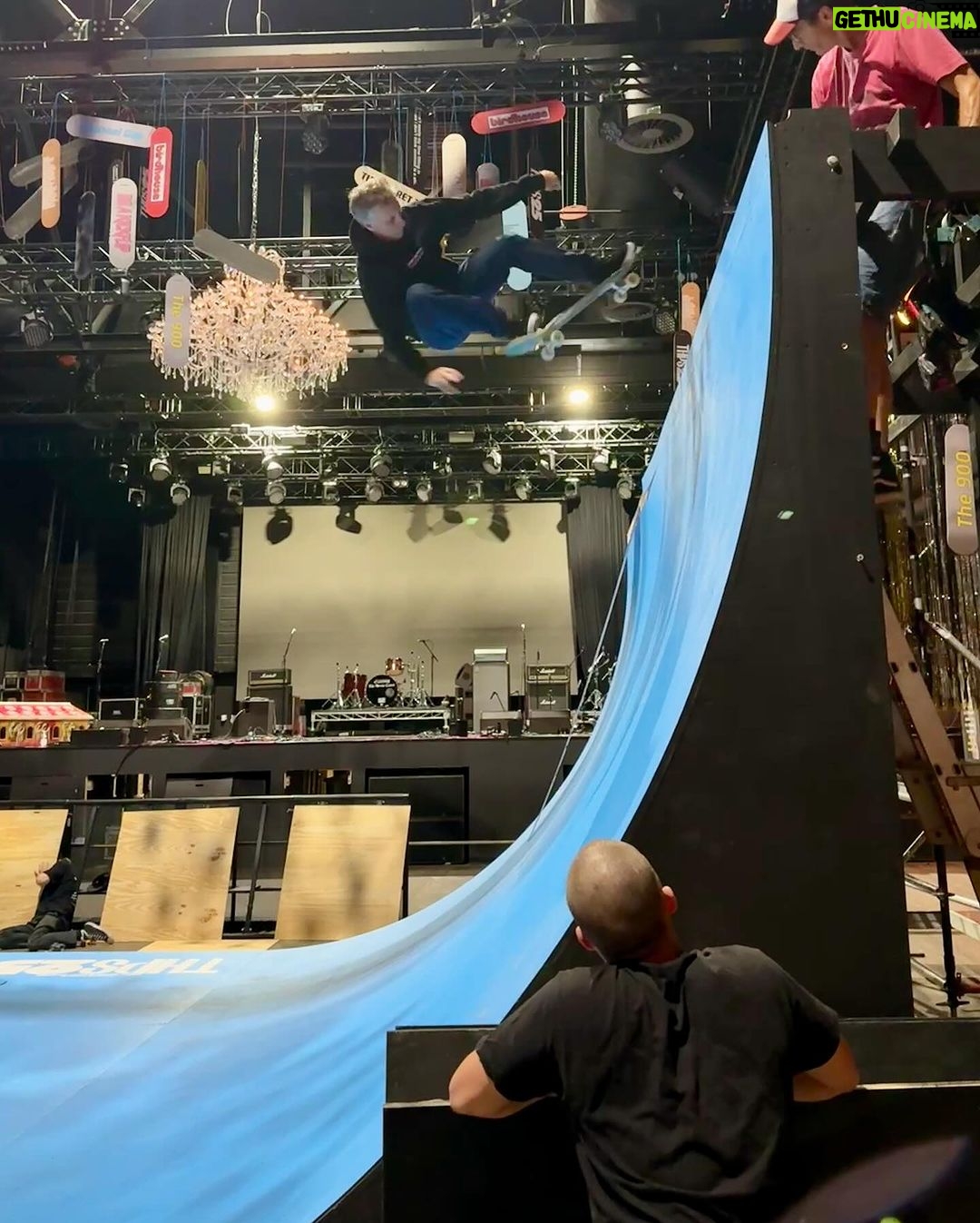 Tony Hawk Instagram - Tomorrow we celebrate 25 years of @tonyhawkthegame in the best way possible: with @birdmanthps @bodyjar_official @dzdeathrays & @alex_lahey playing songs from THPS 1-4 while we skate a custom halfpipe INSIDE the theatre. Reese and I barged the ramp build today in order to show you what fakie ollies look like โin da club.โ Thanks to all the fans of our game series for keeping the dream alive. Hoping to do more events like this in the future. #THPS25 ๐ฎ๐น๐ผ๐ธ The Fortitude Music Hall