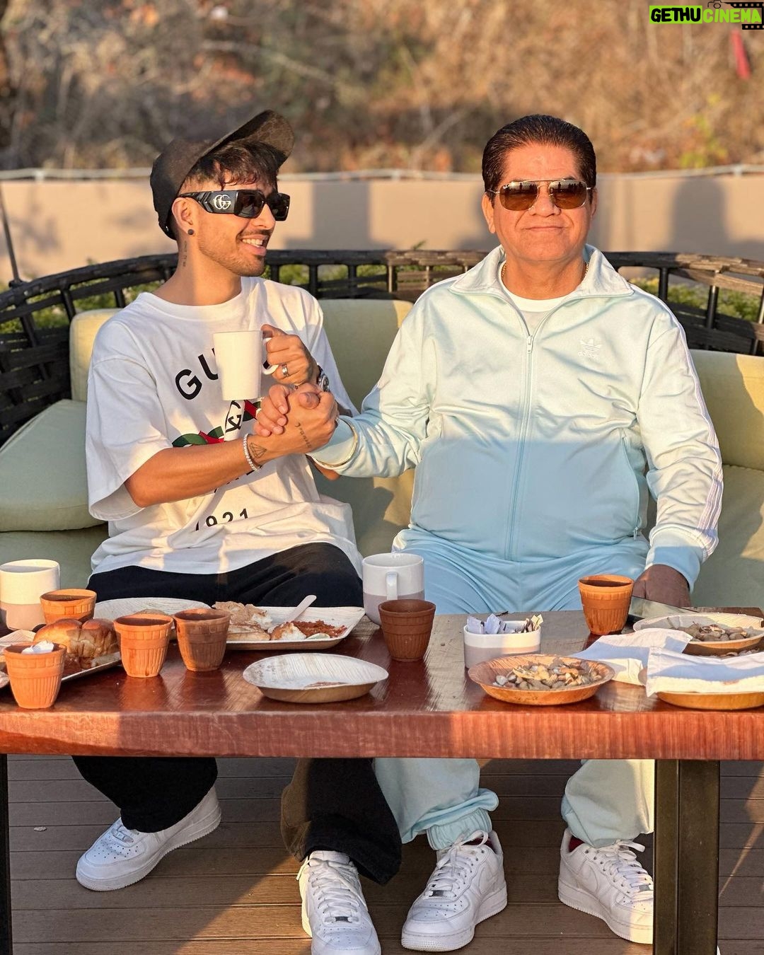 Tony Kakkar Instagram - Love you papa ❤️ #happyfathersday #tonykakkar
