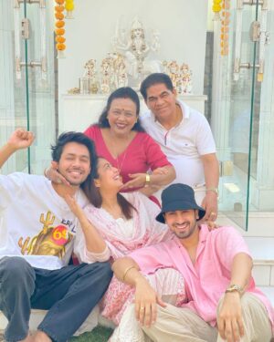 Tony Kakkar Instagram - Blessed Birthday ♥️ 
.
.
#tonykakkar