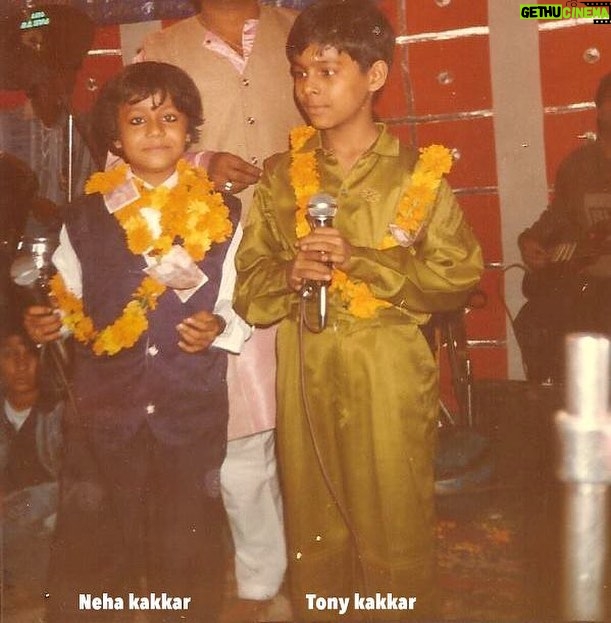 Tony Kakkar Instagram - My parents raised me and my siblings with little money... but lots of love❤️ thank you mom and dad for giving me best gift of my life.. 'Meri Pari' My Star @nehakakkar ❤️ HAPPY BIRTHDAY #nehakakkar #birthday #tonykakkar #happybirthday