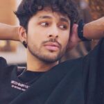 Tony Kakkar Instagram - Dil lekar tum aana 🌧️ #issbaarsawanmein #tonykakkar
