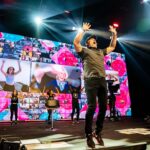 Tony Robbins Instagram - ALL BUSINESS SCHOOLS AREN’T CREATED EQUAL!! 🤟🤩 🙌 It’s a party here in Palm Beach while we get down to business at Tony Robbins Business Mastery 2023. Palm Beach, Florida