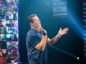 Tony Robbins Instagram - Our largest Unleash the Power Within in HISTORY is officially underway! 🔥🙌💥

We have the privilege of serving 40,000 households from 158 countries over the next four days and nights! It’s so beautiful to feel the UNITY, TOGETHERNESS, LOVE, and CONNECTION we have created here, right when the world needs it most! ❤️

Let’s have a little fun — if you’re joining us this weekend for this record-breaking event, drop a FLAG from the country you’re Zooming in from. 👇