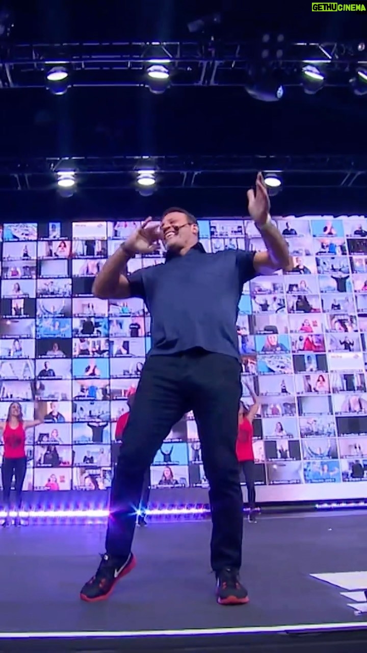 Tony Robbins Instagram - Any moment we decide to ⬆️ STEP UP ⬆️ and do the right thing, the kind thing, the courageous thing, we tap into that INFINITE POWER that’s within us all! 💥 Thank you to my friend, @Pitbull for an awesome performance!😎 Palm Beach County Convention Center