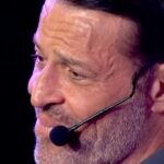 Tony Robbins Instagram – Ever wonder how some people seem to achieve effortless success or maintain steadfast drive without sacrificing their joy? 

How an athlete conquers records while radiating passion… 🏅 

Or how a community leader’s relentless dedication doesn’t dim their joyful spirit? 

Today, we’re sharing a simple yet powerful shift that can redefine this holiday season – and your life. 

It starts with a change in perspective. 

The key? Stop getting in your own way. Embrace who you are, completely and wholly. 

Perfection isn’t the goal; it’s about releasing self-judgment and leaning into the best version of yourself. 

During this powerful conversation, Tony unravels these insights, leading to a life-changing breakthrough. 🚀 

This is just a preview – tap the link in bio to watch the full video.
