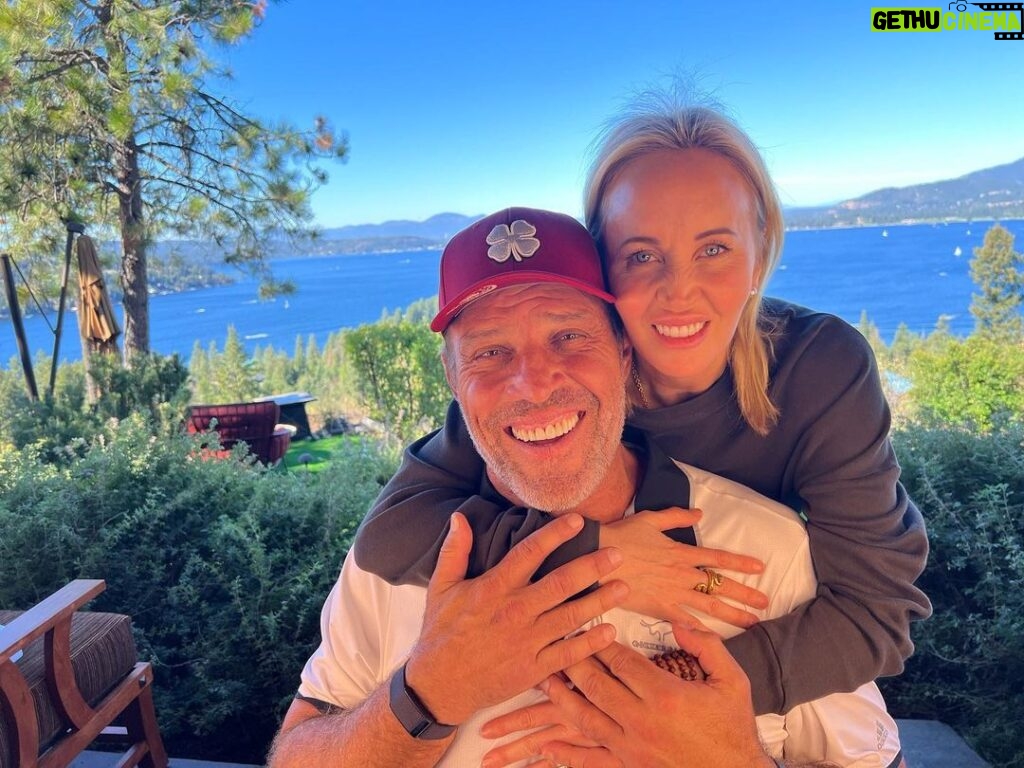 Tony Robbins Instagram - With Sage and our family soaking in the spectacular vastness of Mother Nature beside the lake under these gorgeous Idaho skies. 🌲☀️🌌 Hope you all are enjoying your time, space, and each other.