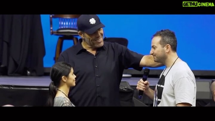 Tony Robbins Instagram - When you direct your focus toward gratitude, you’ll find true joy and fulfillment. 🙏 Gratitude is a powerful force that can transform your perspective, mindset, and ultimately, your LIFE. It’s not about denying difficulties but choosing what we FOCUS on. What’s wrong is always available – so is what’s right. Even during times of fear, pain, and unmeasurable loss, each of us has the ability to look beyond our challenges and find beauty and grace in each moment. Gratitude connects us. Heals us. Transforms us. Gratitude is the antidote to what’s wrong. No matter how challenging your circumstances may be, there is always something to be grateful for. This holiday season, we invite you to activate the power of gratitude with this simple technique — use it to train your brain to pause, reflect, and appreciate. We invite you to share with us all in the comments — what are three things you are truly grateful for? They can be simple or profound. Remember, these moments are all around us, waiting to be celebrated.