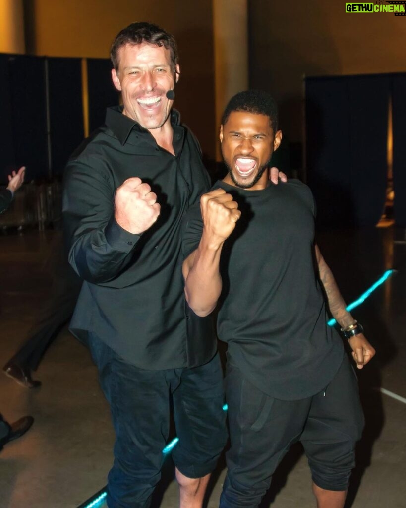 Tony Robbins Instagram - Happy Friday! Check out this flashback to my friend and fellow firewalker, @usher, who just announced he’ll be headlining the Super Bowl halftime show this year. Enjoy your weekend! 👊🍁🍂🏈🙂
