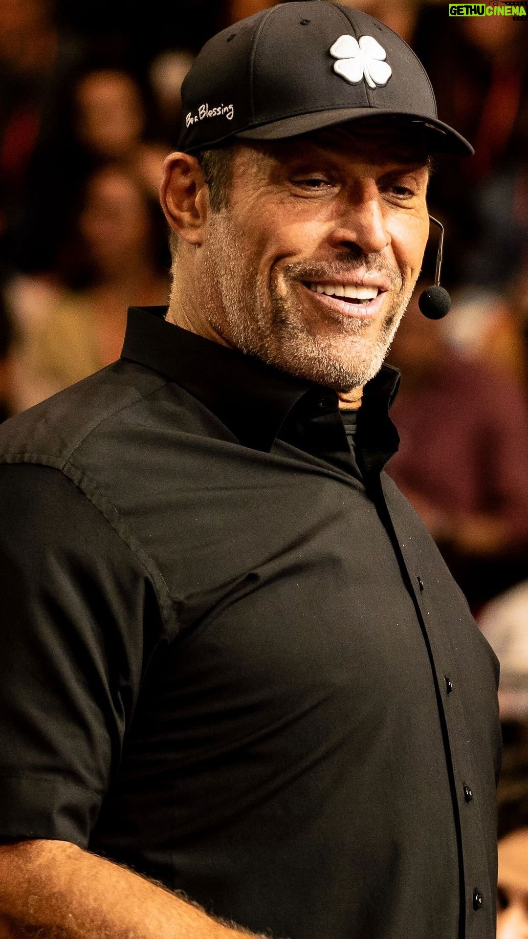 Tony Robbins - 114K Likes - MEANING =
EMOTION =
LIFE.
#TonyRobbinsUPW
#UPWSydney2023
#Australia