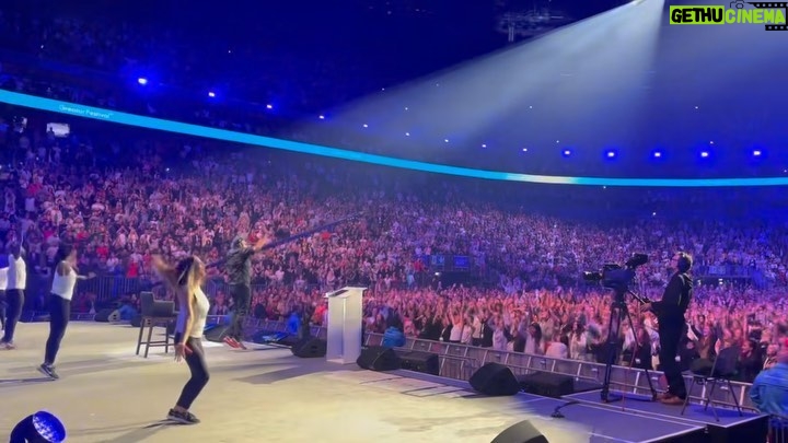 Tony Robbins Instagram - Danke schön, Cologne! 🇩🇪 🏟️ I’m absolutely THRILLED to be here at the 2023 @greator Festival with these 15,000 beautiful people! I want to extend my heartfelt THANK YOU to each and every one of you in attendance packed in every single seat of the Lanxess Arena (all the way up the the rafters!!) Cheers to your willingness to give it everything you’ve got! We went big together today!! 🙌✨👊 Much love to Germany and all who came from near and far to be with us — your spirit is one of a kind — I can’t wait to come back!! 🌍❤️🤟 LANXESS arena