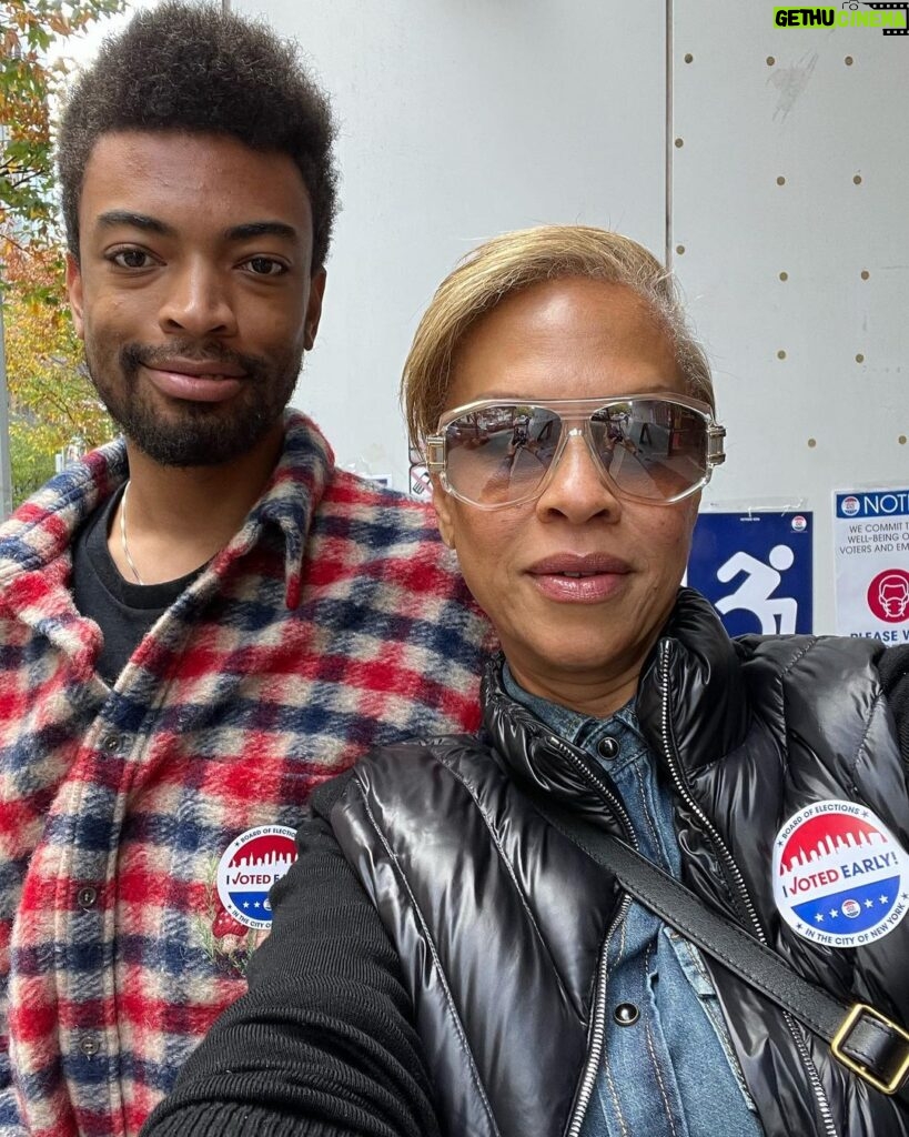 Tonya Lewis Lee Instagram - @sirjacksonlewislee and I were happy to exercise our right to vote early today! Doing our part…great equity initiatives on the NY ballot… New York, New York