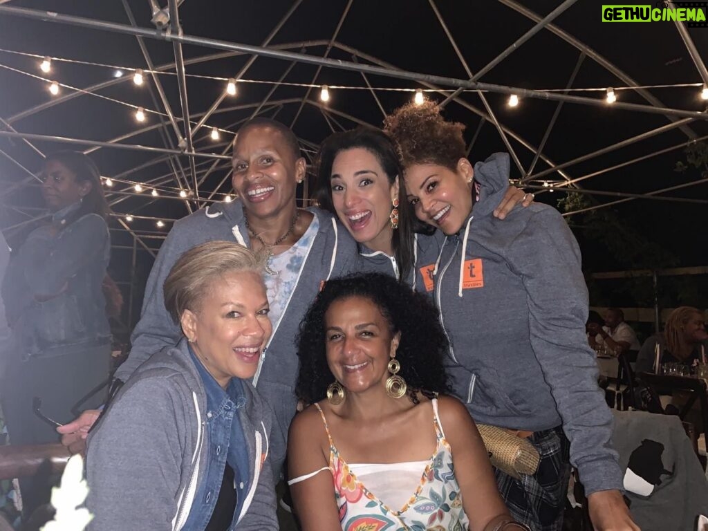 Tonya Lewis Lee Instagram - Flashback to the 2019 iconoclast dinner experience @famrinstitute…@carolsuttonlewis @bklynjdl @michellemiller29 @honeychildtracy…curated by the visionary @doctorlezli Looking forward to next year!