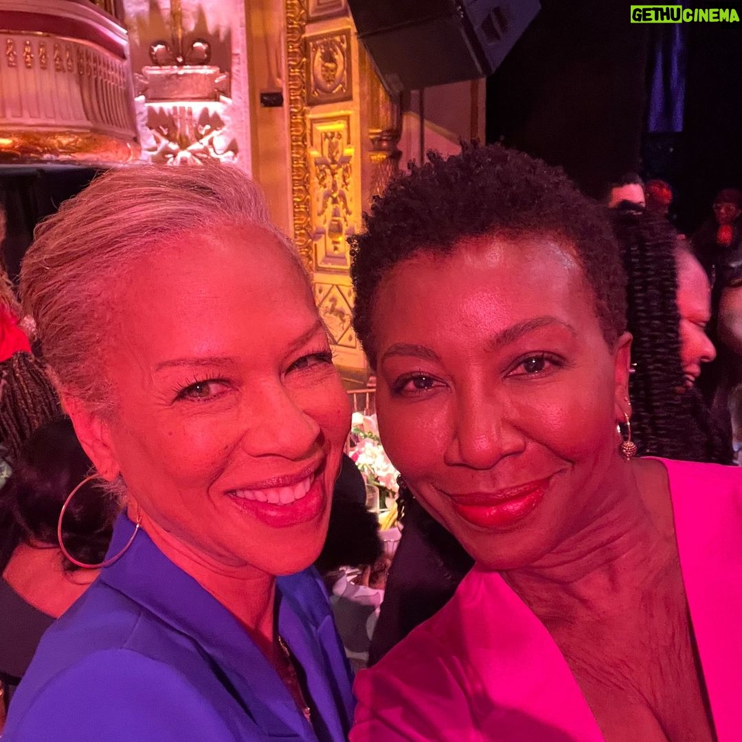 Tonya Lewis Lee Instagram - I loved attending the fabulous annual #diningwiththedivas luncheon at the iconic Apollo Theater! πΉ So grateful to celebrate with incredible women in Harlem on Valentine's Day π Special shoutout to Cookie Mason for her 11 years of co-chairing and a warm welcome to the new CEO, Michele Ebanks, taking over from the amazing Jonelle Procope. π #HarlemEvents #ValentinesDay #ApolloTheater #CommunityCelebration #WomenEmpowerment #FundraisingEvent #IconicVenue #NewBeginnings #Legacy #WomenInLeadership #SupportTheArts #CommunitySpirit