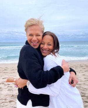 Tonya Lewis Lee Instagram - Celebrating Sisterhood! Meet my incredible sister, Dr. Tracey Lewis-Elligan, Interim Associate Dean, College of Liberal Arts & Social Sciences @depaulU 

Like myself, she is incredibly passionate about family, health, and race relations. She is a true force for positive change. Her critical research tackles reproductive health, motherhood, and community-based methods, disrupting inequalities along the way.

Proud of the impactful work she does! ❤️

#Sisterhood #EmpoweringCommunities #ResearchMatters #WomenInScience #SocialChange #FamilyLove