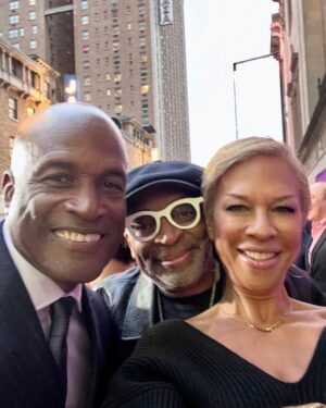 Tonya Lewis Lee Instagram - I loved attending the first Broadway revival ever of Ossie Davis's wonderful comedy Purlie Victorious: A Non-Confederate Romp Through the Cotton Patch.

As Purlie declares: Let us, therefore, stifle the rifle of conflict, shatter the scatter of discord, smuggle the struggle, tickle the pickle and grapple the apple of peace! @purliebway What a fantastic job! @iamkennyleon @ltjackson_

#purlievictorious #broadway #NYC #BlackExcellence #TheaterMagic #BroadwayRevival #ComedyGold #OssieDavisLegacy #TheaterInspiration #StageMagic #CottonPatchChronicles #TheaterCommunity #CulturalHeritage #ArtisticExpression #InclusiveTheater #LivePerformance