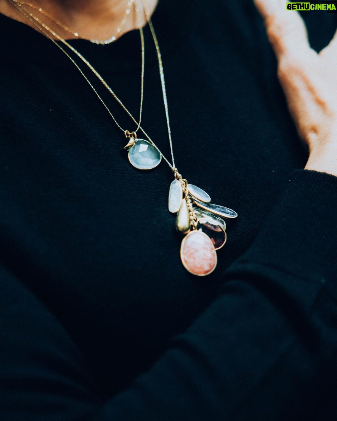 Tonya Lewis Lee Instagram - ✨# TheTonyaLewisLeeEdit ✨ Swipe to get a look at @tonyalewislee’s favorite necklaces from The Jewelry Edit! Tonya handpicked these pieces as part of an effort to bring more awareness to @TheOpportunityNetwork and the important work they do to give equal opportunities to students from underrepresented communities. We love that our missions align in breaking down barriers and increasing access to opportunities for those who need it. Check out Tonya’s complete edit at the link in bio and you can donate 10% of your order total to the cause by using the code OPPNET at checkout. 💛 . . . #theopportunitynetwork #jewelryedit #collaboration #partnership #mentoring #mentorship #diversity #program #community #givingback #students #jewelry #jewelrydesign #necklaces #necklace #jewelrylovers #shopnow