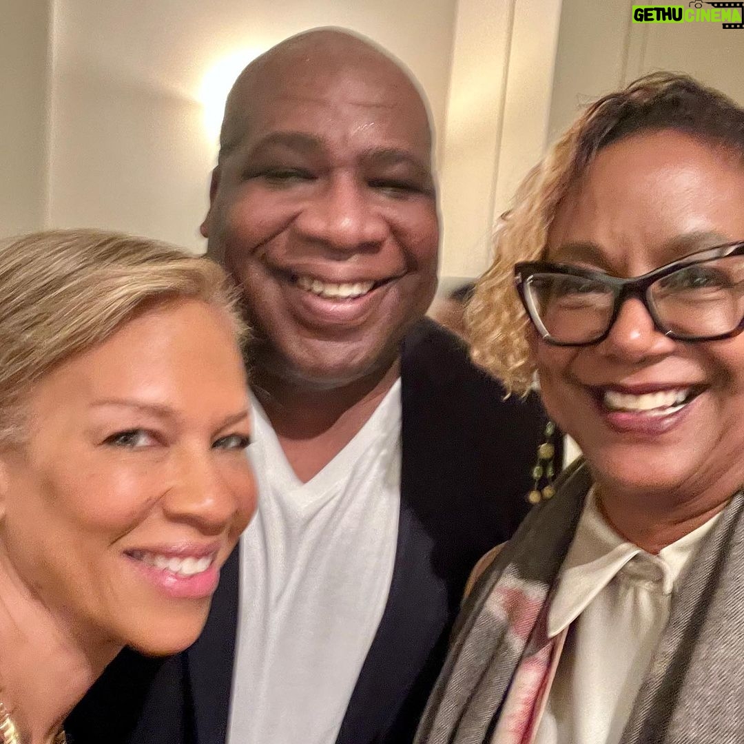 Tonya Lewis Lee - 553 Likes - I attended the launch of @nicoleavantofficial new book: āThink You'll Be Happy: Moving Through Grief with Grit, Grace, and Gratitudeā. #linkinbio
It was a fun & celebratory night with lots of references to her amazing parents #JacquiA and the one and only Clarence Avant.
#bookparty #parents #love #memory #friends #book #reading