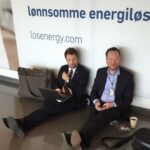 Torbjørn Røe Isaksen Instagram – Det har vært tynt med artige poster de siste dagene. Dette er heller ikke en slik. Mandag fikk jeg vite at min gode venn, beste makker fra politikken og ideologiske sjelefrende, Magnus Thue, var død. Han ble 42 år. Det skjedde brått. Han var fremragende både som rådgiver, strateg og — viktigst — venn. Jeg kommer til å savne ham dypt. Resten av mitt liv. Mange kjente Magnus, mange var glad i ham. Dette er en liten hyllest og en mulighet til å fortelle enda flere om hva han betød. —>