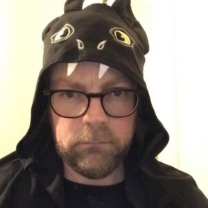 Torbjørn Røe Isaksen Instagram - Noen har lurt på om jeg er blitt borte fra Insta nå som jeg ikke lenger må sjarmere velgere for å get da vote out. Nei da. Har bare feiret litt jul, håndtert diverse sykdom som kommer med tre barn og ventet på en dom fra karantenenemnda som bestemmer når jeg kan starte i @e24nyheter Men jeg våkner sakte, men sikkert til live igjen! (Cue evil laugh)