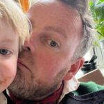 Torbjørn Røe Isaksen Instagram - Jeg har tre råd til deg, min datter. En: Aldri gå på et toalett uten lås eller uten å få en venn til å passe døren. To: Hvis noen sier de kler seg «normcore» for «å passe inn» er vedkommende en forbannet løgner. Tre: Never get high on your own supplybåt.